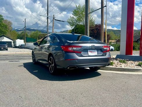 Used 2018 Honda Accord Sport image 5