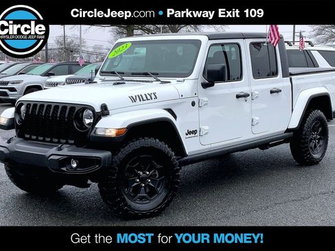 Certified 2023 Jeep Gladiator Willys image 1