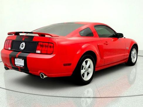 Used 2009 Ford Mustang GT RWD image 5