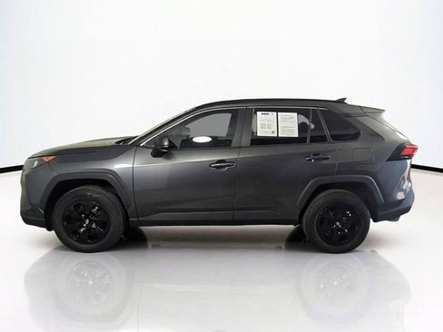 Used 2021 Toyota RAV4 LE FWD image 8