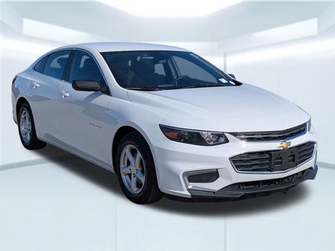 Used 2018 Chevrolet Malibu LS w/ LPO, Convenience Package 1 image 8