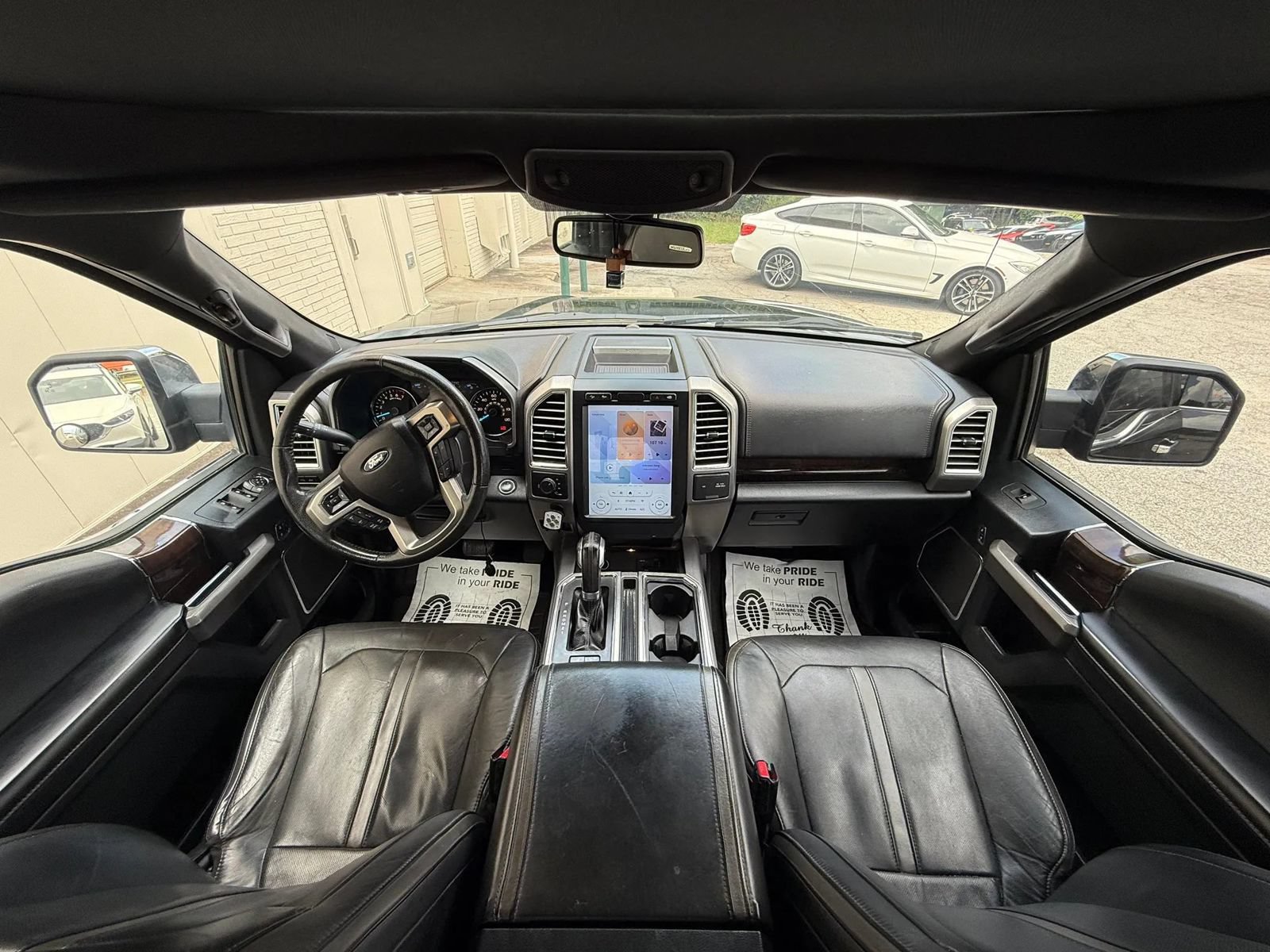 Used 2015 Ford F150 Platinum w/ Equipment Group 701A Luxury AWD/4WD image 16