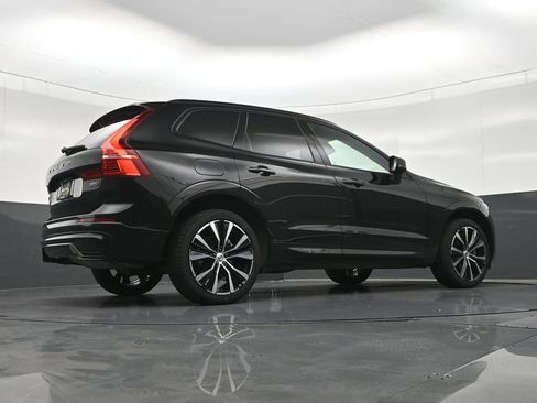 Used 2024 Volvo XC60 B5 Plus AWD/4WD image 27