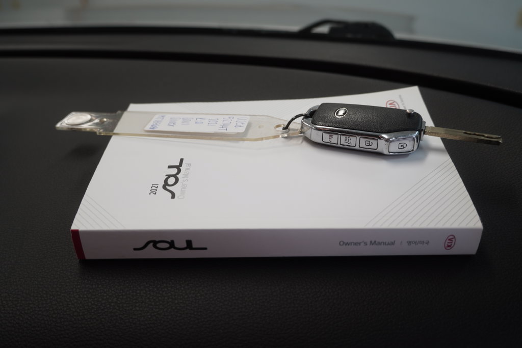 Used 2021 Kia Soul LX FWD image 36