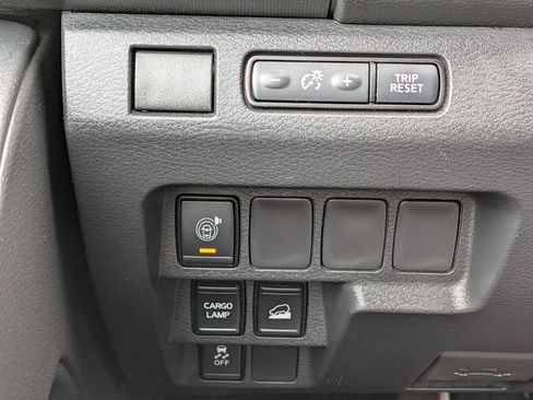 Used 2023 Nissan Frontier S w/ Technology Package AWD/4WD image 18