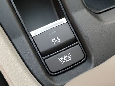 Used 2025 Honda Accord SE image 32