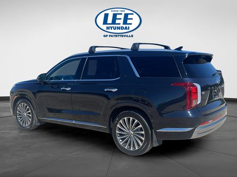 Used 2024 Hyundai Palisade Calligraphy AWD/4WD image 4