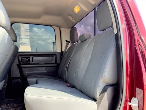 Used 2018 RAM 2500 Tradesman w/ Chrome Appearance Group AWD/4WD image 19