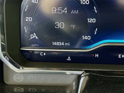 Used 2025 Chevrolet Silverado 2500 LT w/ Convenience Package image 13