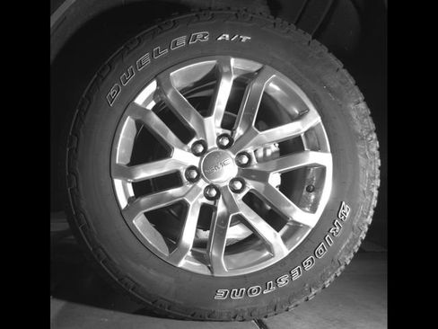 Used 2019 GMC Sierra 1500 SLT AWD/4WD image 9