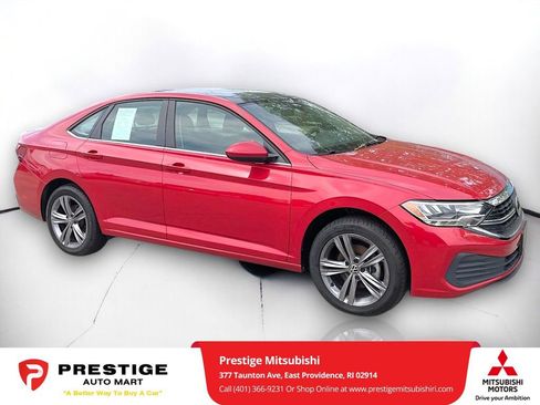 Used 2023 Volkswagen Jetta SE FWD image 1