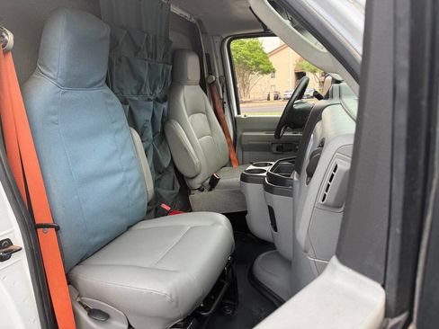 Used 2017 Ford E-450 and Econoline 450 Super Duty w/ Power Windows & Locks Group image 12