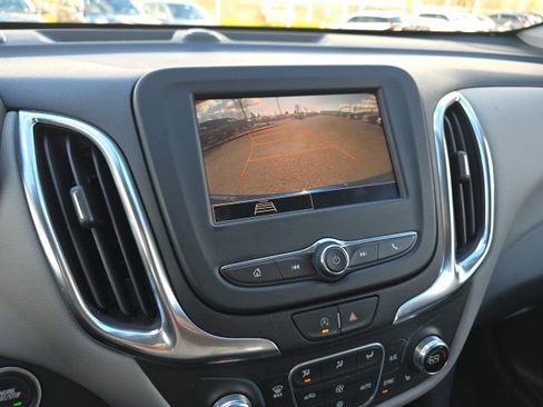 Used 2022 Chevrolet Equinox LT image 22