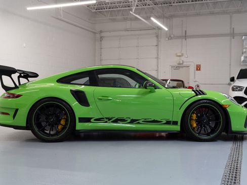 Used 2019 Porsche 911 GT3 RS RWD image 16