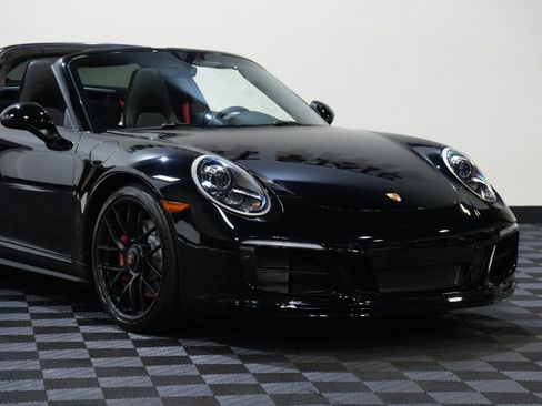Used 2017 Porsche 911 Targa 4 GTS AWD/4WD image 9