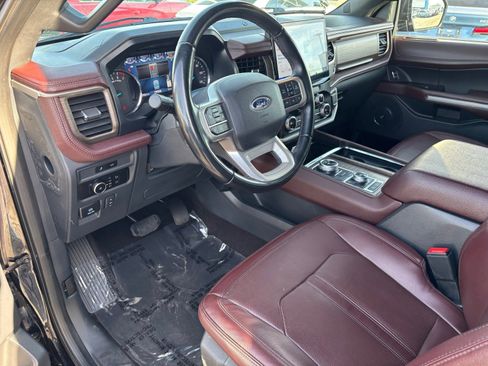 Used 2023 Ford Expedition Max Limited image 21