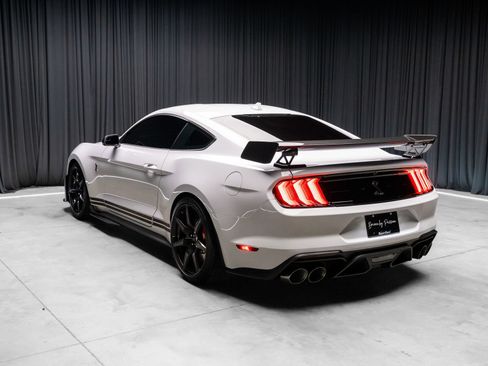 Used 2021 Ford Mustang Shelby GT500 w/ Carbon Fiber Track Pack RWD image 34