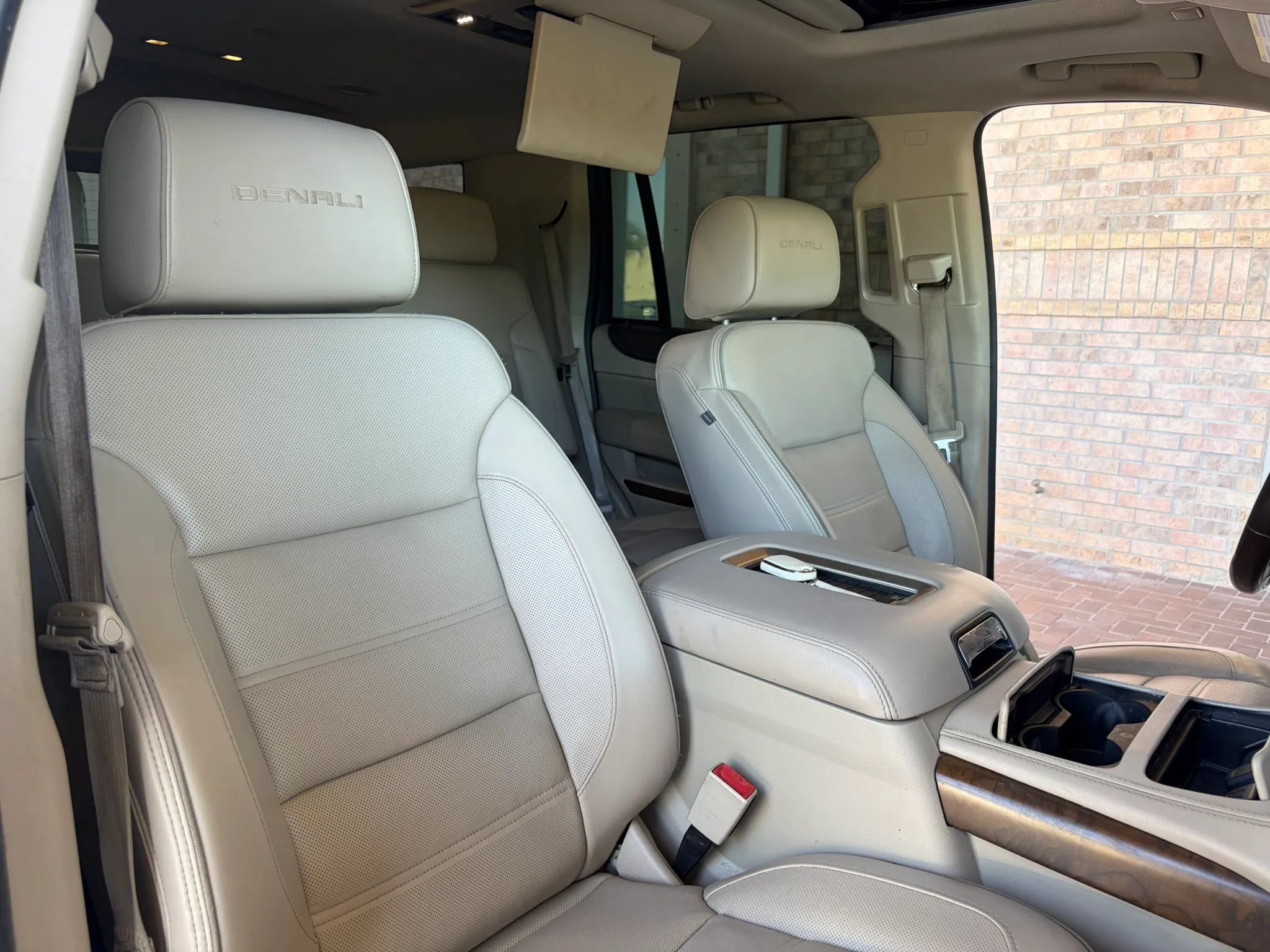 Used 2019 GMC Yukon Denali w/ Denali Ultimate Package RWD image 19