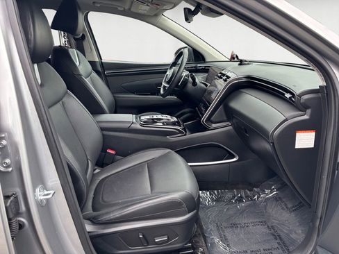 Used 2024 Hyundai Tucson Limited image 16