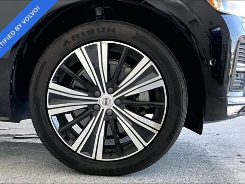 Used 2023 Volvo XC60 B6 Ultimate AWD/4WD image 10