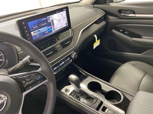 New 2025 Nissan Altima 2.5 SL image 17