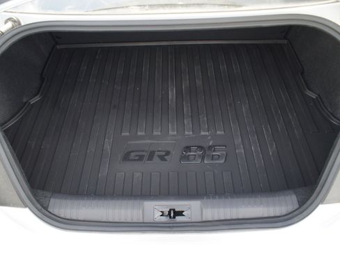 Used 2025 Toyota GR86 Premium w/ Performance Package RWD image 16