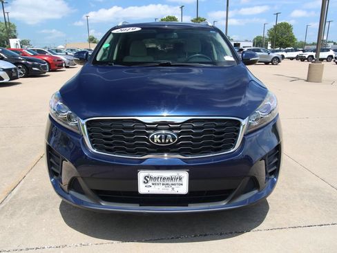 Used 2019 Kia Sorento AWD w/ LX Convenience Package image 2