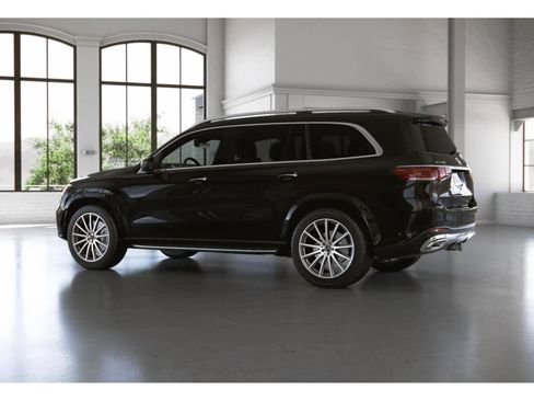 Used 2023 Mercedes-Benz GLS 580 4MATIC image 31