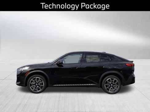 New 2026 BMW X2 xDrive28i w/ Technology Package AWD/4WD image 6