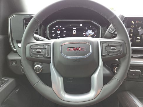 New 2026 GMC Sierra 2500 SLT w/ SLT Premium Package AWD/4WD image 29