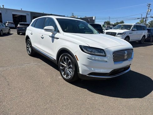 Certified 2023 Lincoln Nautilus Reserve w/ Equipment Group 201A AWD/4WD image 8