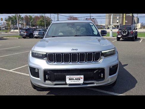 Used 2022 Jeep Grand Cherokee L Overland image 3