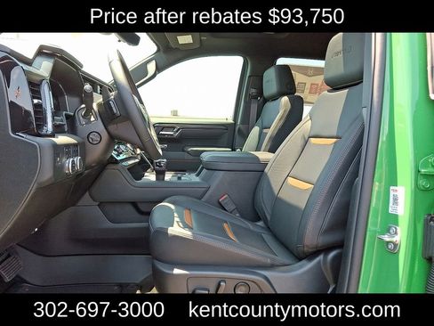 New 2025 GMC Sierra 1500 AT4 w/ Technology Package image 13