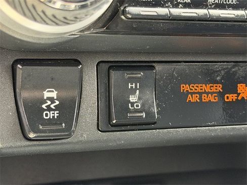 Certified 2019 Toyota RAV4 XSE image 22