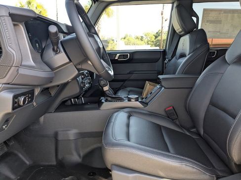 New 2025 Ford Bronco Badlands image 21