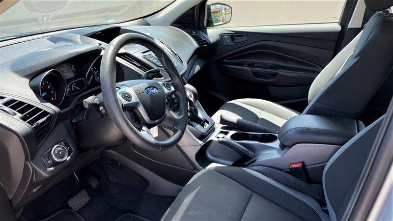 Used 2016 Ford Escape S FWD image 10