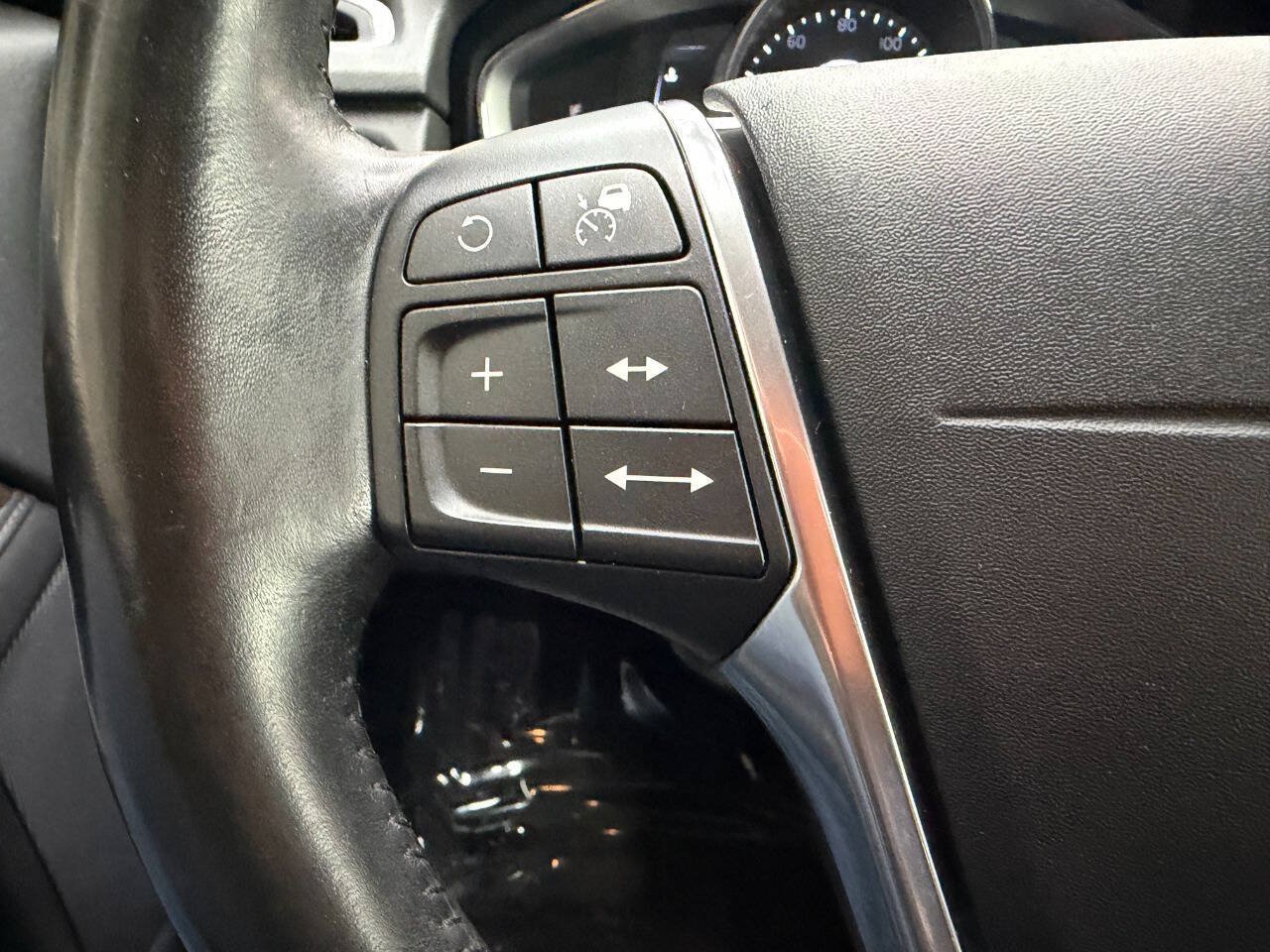 Used 2016 Volvo S80 T5 Platinum w/ Climate Package FWD image 22
