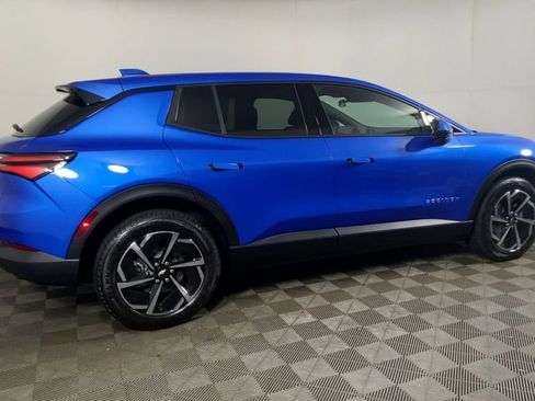 New 2026 Chevrolet Equinox EV LT image 9