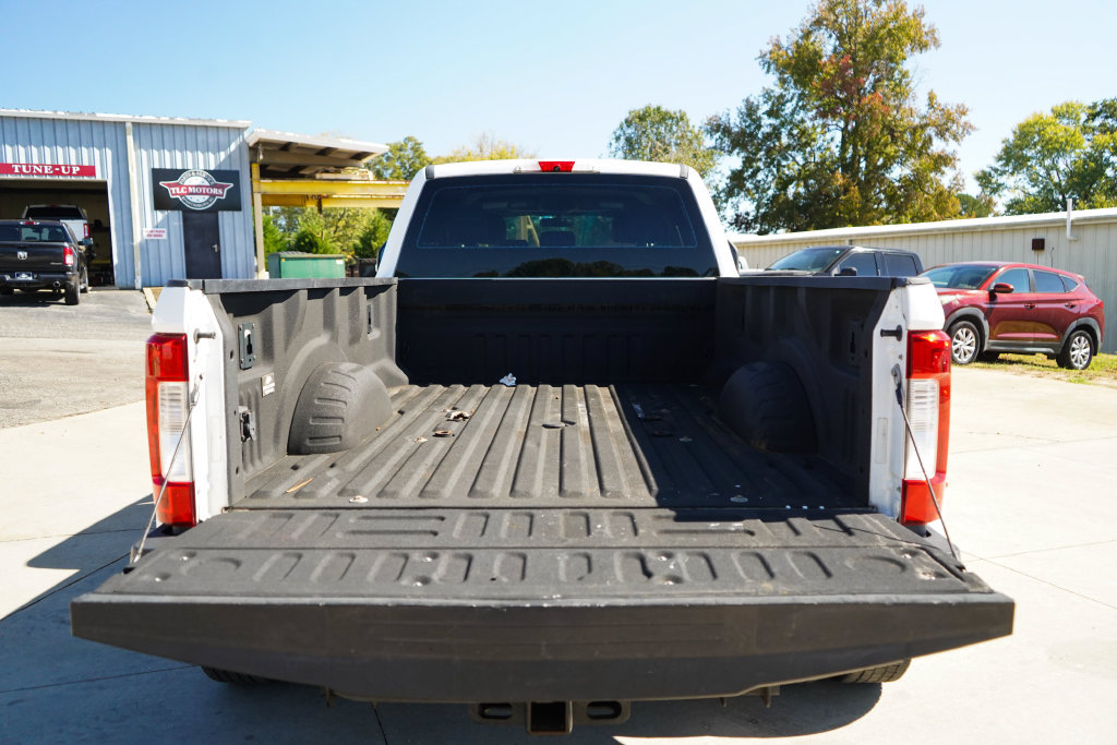 Used 2017 Ford F350 XL w/ Power Equipment Group AWD/4WD image 15