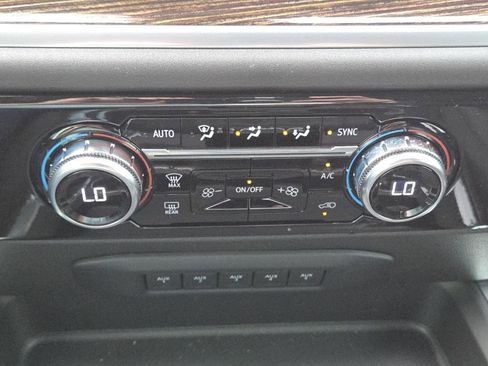 New 2026 GMC Sierra 3500 SLE w/ SLE Convenience Package image 33