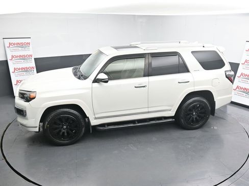 Used 2017 Toyota 4Runner Limited image 27