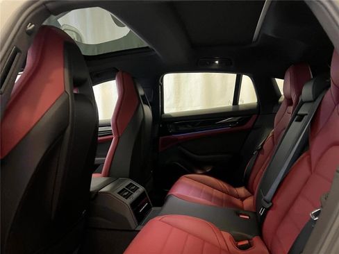 New 2026 Porsche Panamera 4 image 24