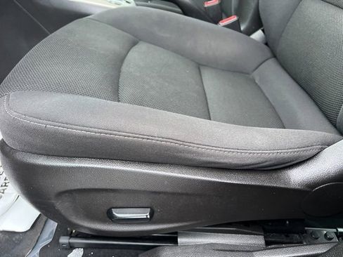 Used 2016 Chevrolet Cruze LT image 19