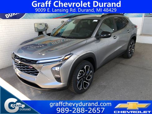 Used 2024 Chevrolet Trax RS w/ Driver Confidence Package FWD image 1