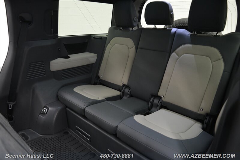 Used 2023 Land Rover Defender 130 X AWD/4WD image 27