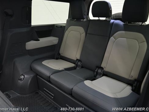 Used 2023 Land Rover Defender 130 X AWD/4WD image 27