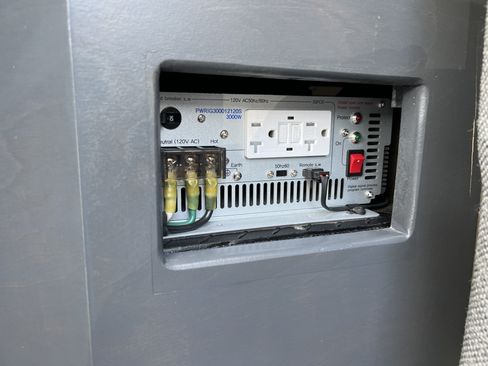 Used 2022 Mercedes-Benz Sprinter 2500 image 19