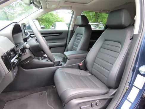 Used 2024 Honda CR-V EX-L image 12
