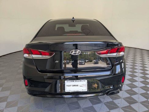 Used 2018 Hyundai Sonata Limited FWD image 6