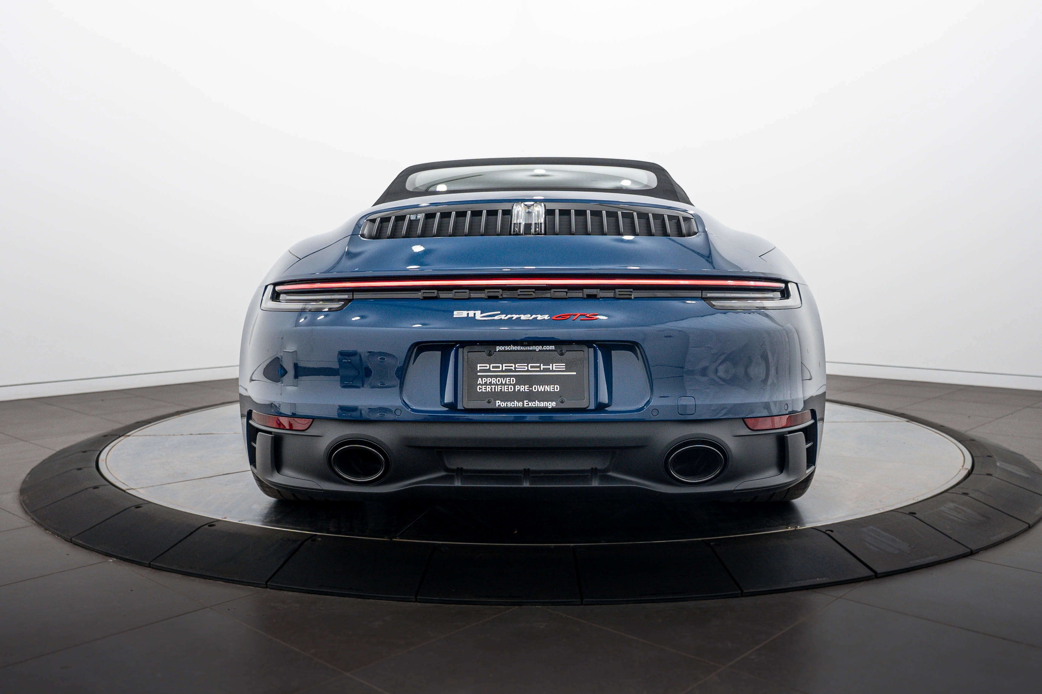 Certified 2023 Porsche 911 Carrera GTS RWD image 32